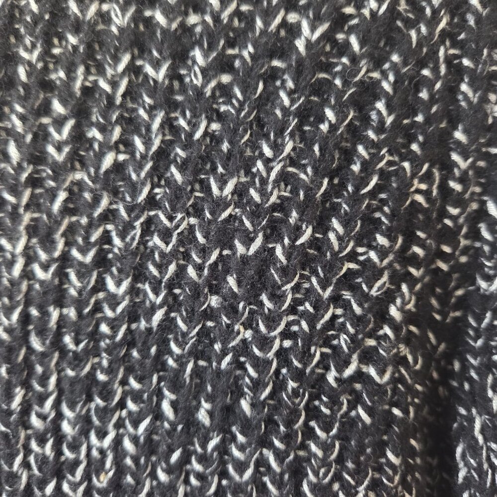 Athleta Sweater M Sierra Crew Black Wool Sweater NWOT - Picture 3 of 5